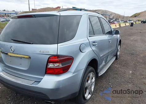 2008 Mercedes-Benz Ml 350 4Matic z USA, uszkodzony, nr VIN 4JGBB86E78A396045